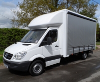 Medium Van - Curtain & Tail-lift